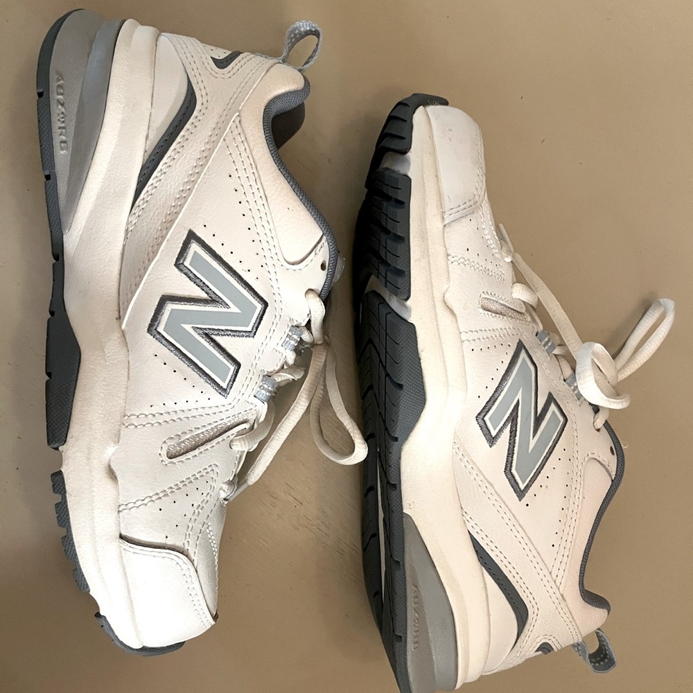 SOLD White, gray, and light blue women’s size 6.5 new balance sneakers.